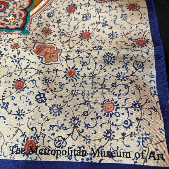 Metropolitan Museum of Art Silk Scarf - Picture 3 of 11